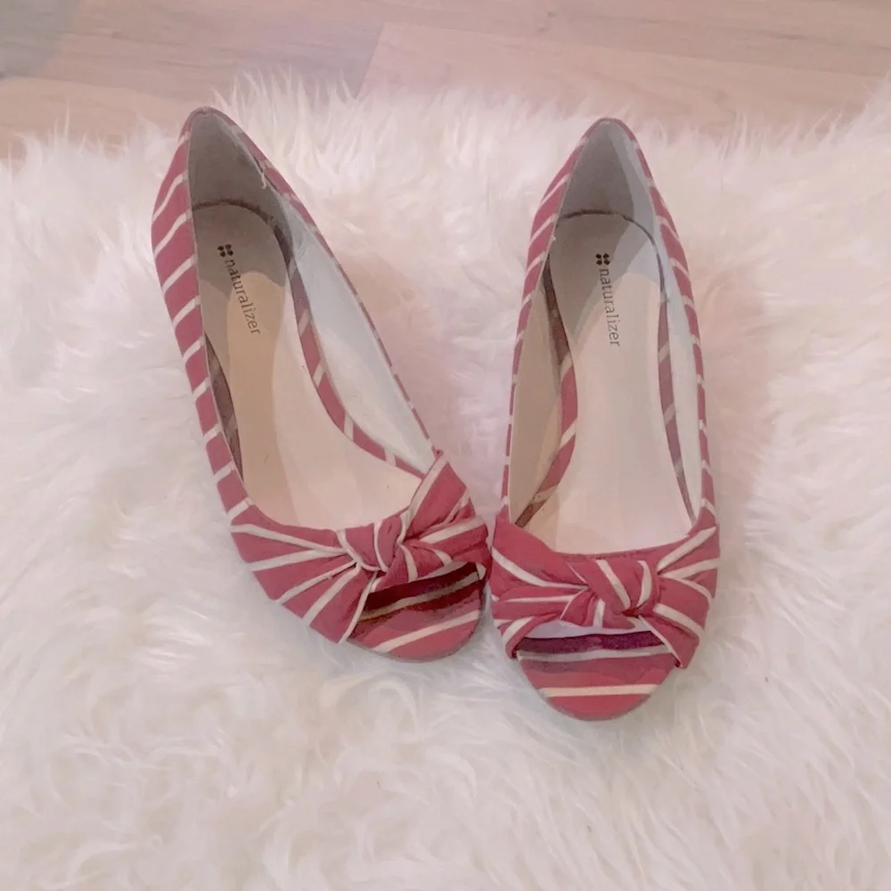 Naturalizer striped wedge heels red and white size 8.5 rockabilly